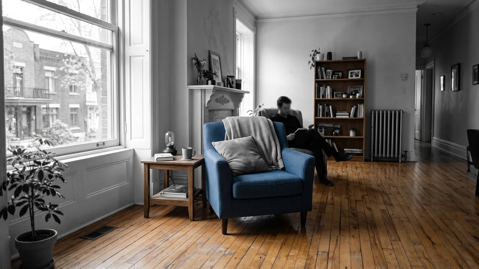 Appartement montrealais renove et lumineux au plancher de bois, optimisation de loyer